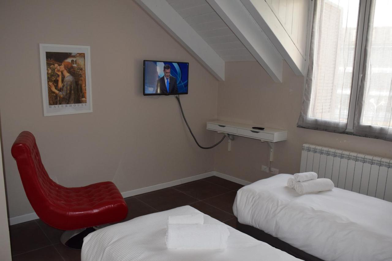 B&B Leonardo Rho Luaran gambar