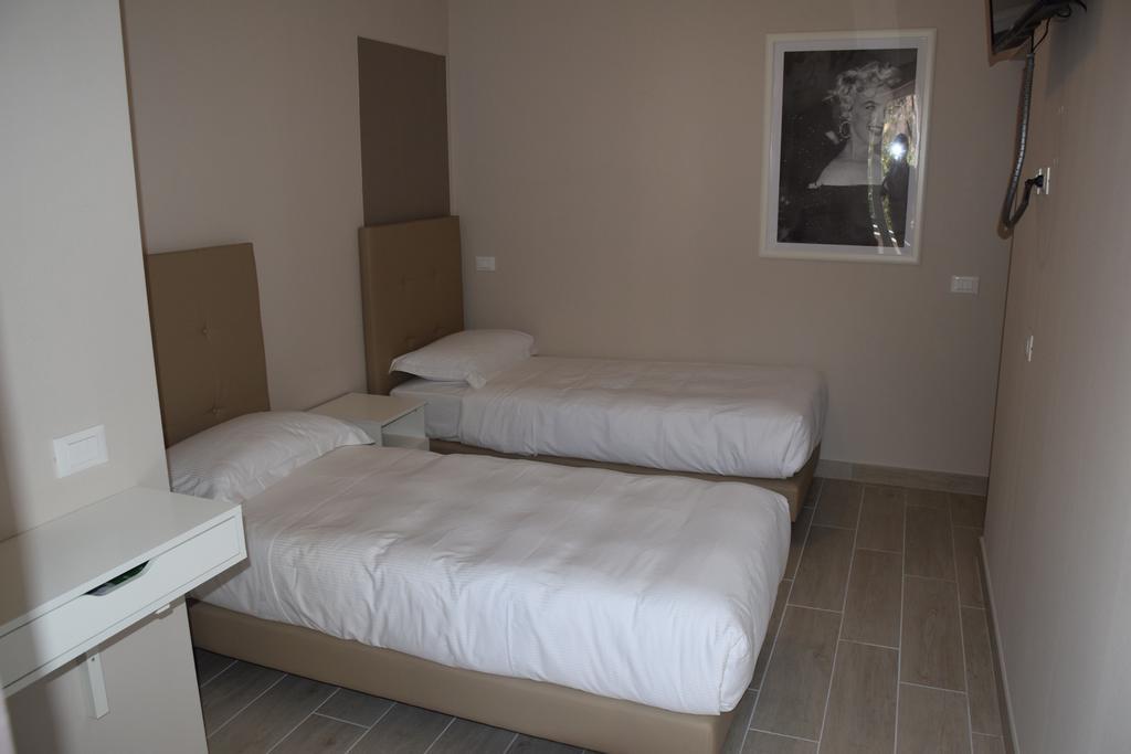 B&B Leonardo Rho Luaran gambar
