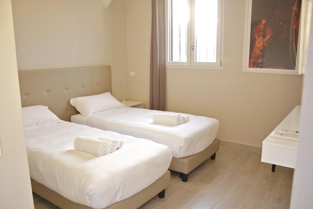 B&B Leonardo Rho Luaran gambar