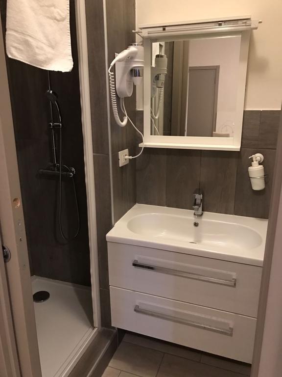 B&B Leonardo Rho Luaran gambar